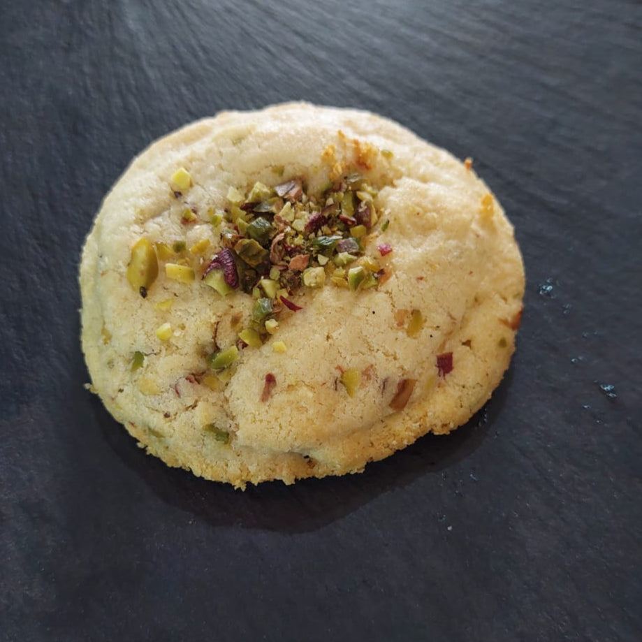 CRUMBL COOKIE