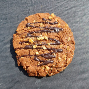 CRUMBL COOKIE